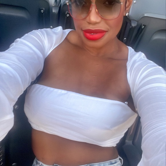 Meet your Posher, Carese - Picture 4 of 4